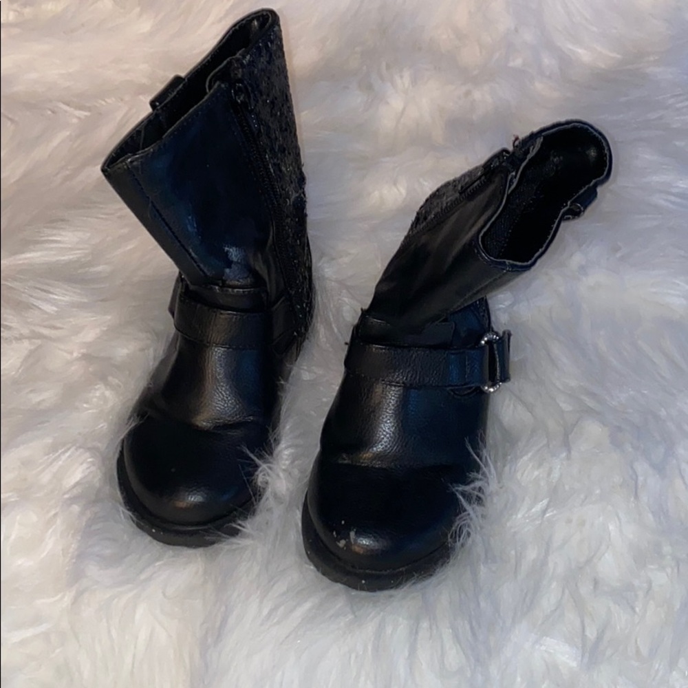 Black sequins toddler boots